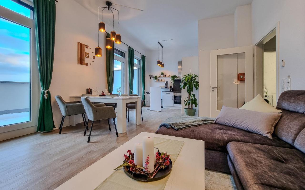 Wiluka Penthouse Mit Grosser Dachterasse Nachhaltig Eingerichtet Netflix